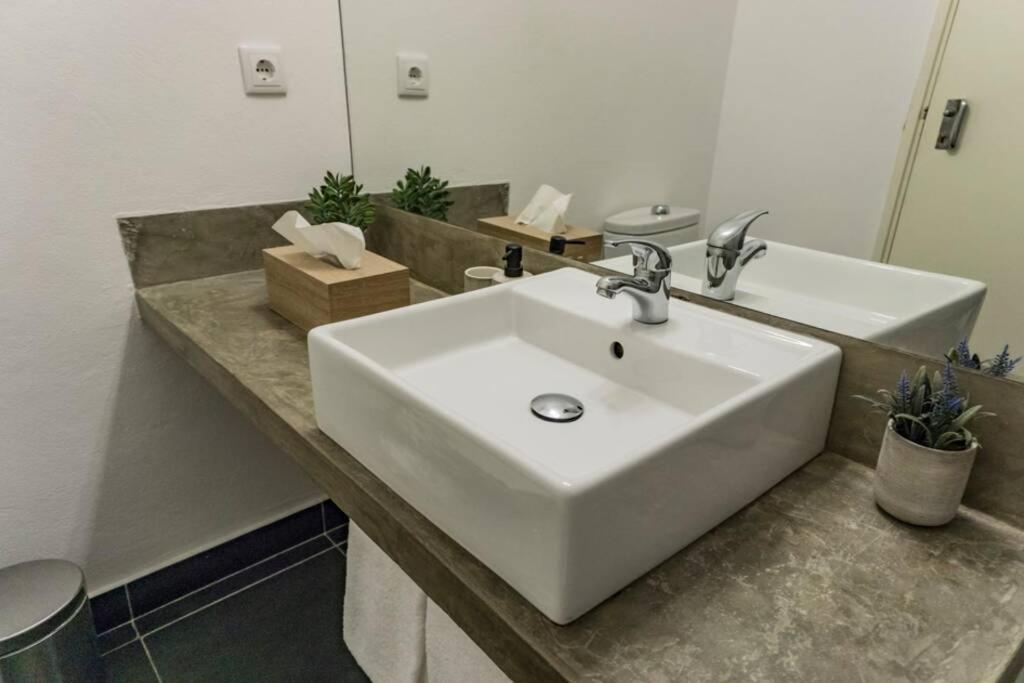Lalitana Center Apartment Lagos Extérieur photo